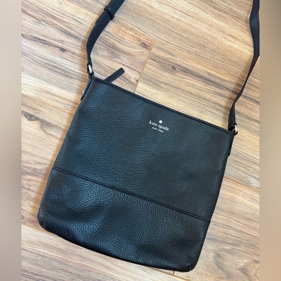 Kate Spade southport avenue cora crossbody bag
Kate Spade New York - Picture 9 of 16